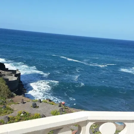 Apartamento En Primera Linea De Playa * Los Silos